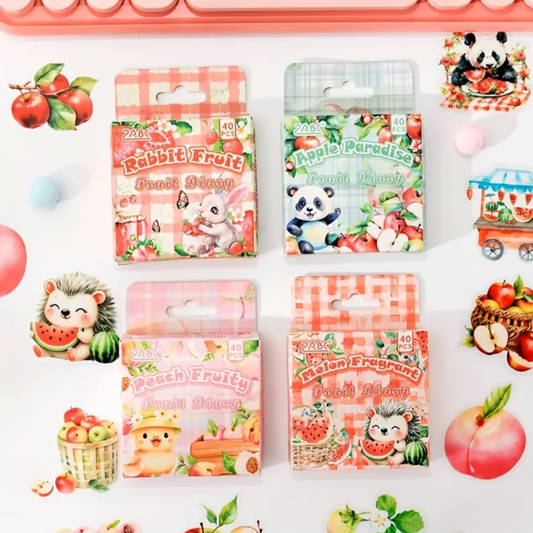 Cajita de Stickers PET – Frutas & Animalitos (40 piezas) 🍎🐰🍉